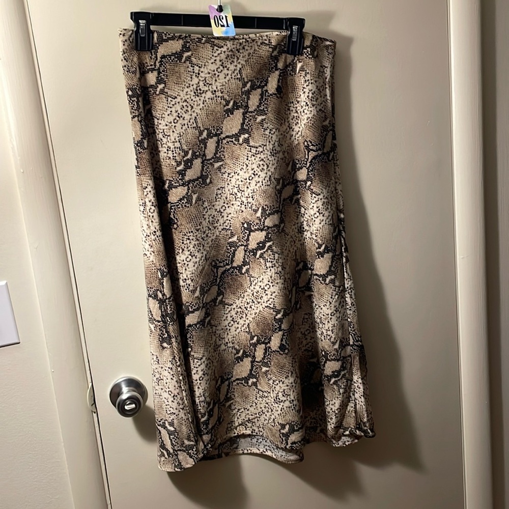 EUC RACHEL ZOE snake print skirt sz.6 120